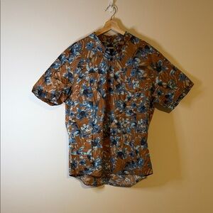 14th & Union Brown Short-Sleeve Button-Down with Blue Floral Print